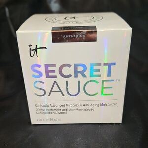 IT Cosmetics Secret Sauce